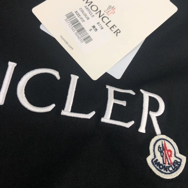 Stylish Moncler T-Shirts 142889
