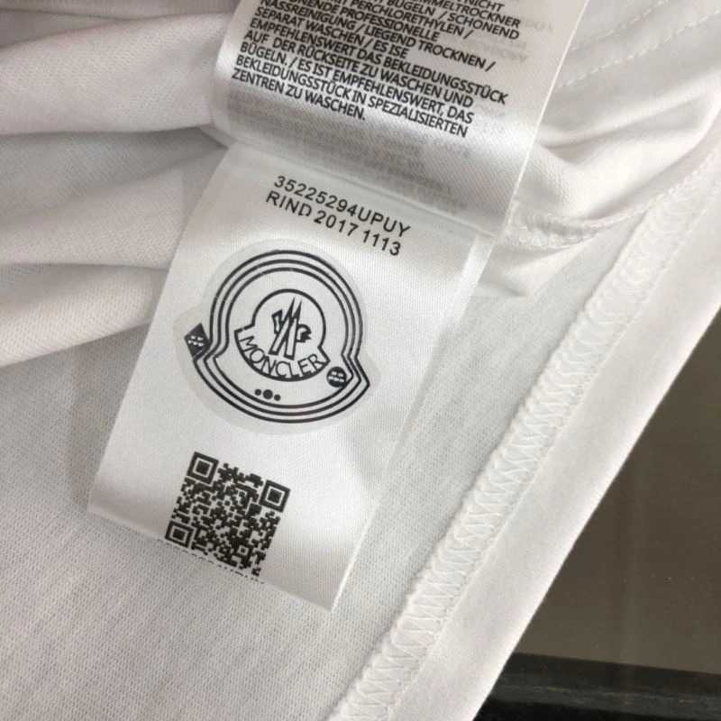 Moncler T-Shirts MultiPurpose 142888