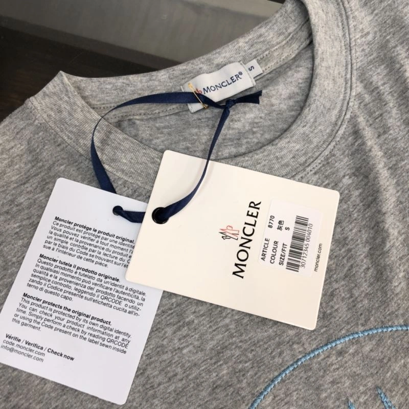 Classic Moncler T-Shirts 142887