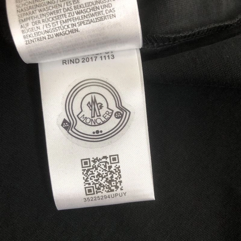 Moncler T-Shirts Flexible 142886