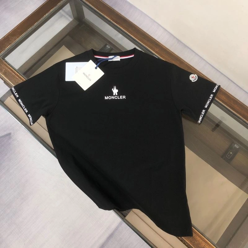 Seasonal Moncler T-Shirts 142870