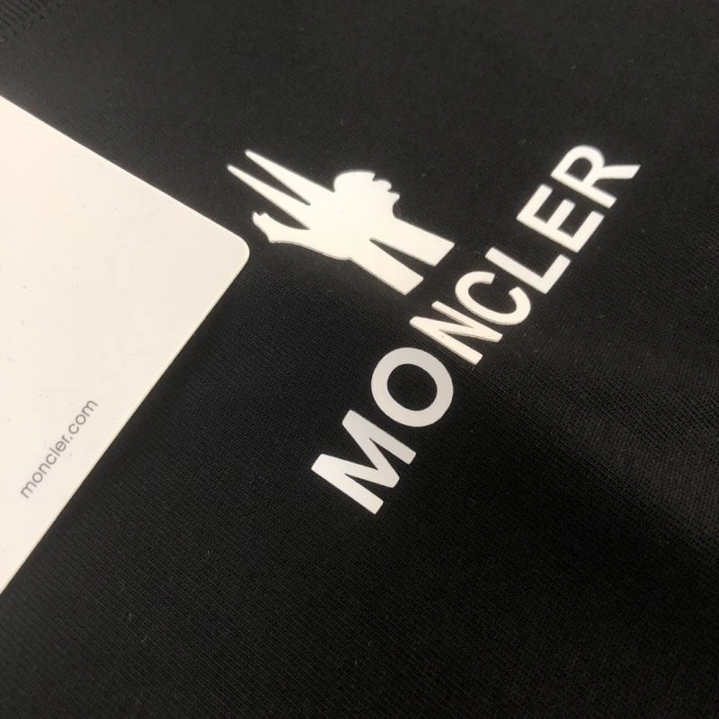 Seasonal Moncler T-Shirts 142870