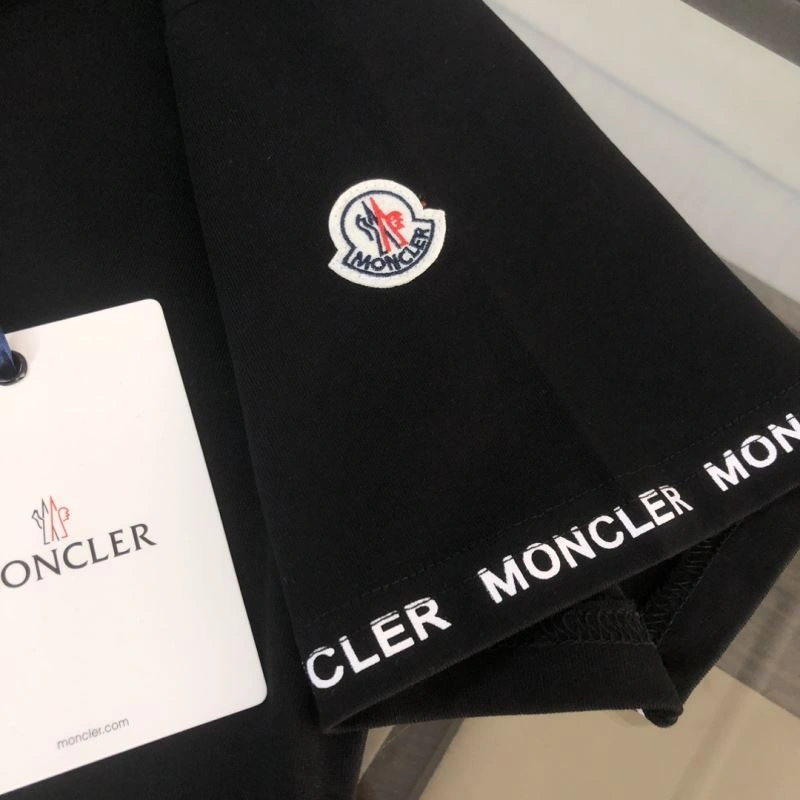 Seasonal Moncler T-Shirts 142870