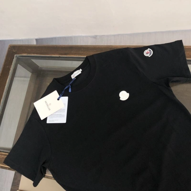 Moncler T-Shirts TravelReady 142868