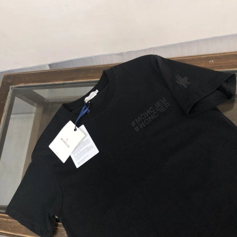 Moncler T-Shirts Durable 142872