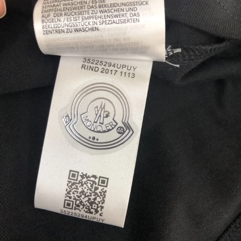 Moncler T-Shirts Durable 142872