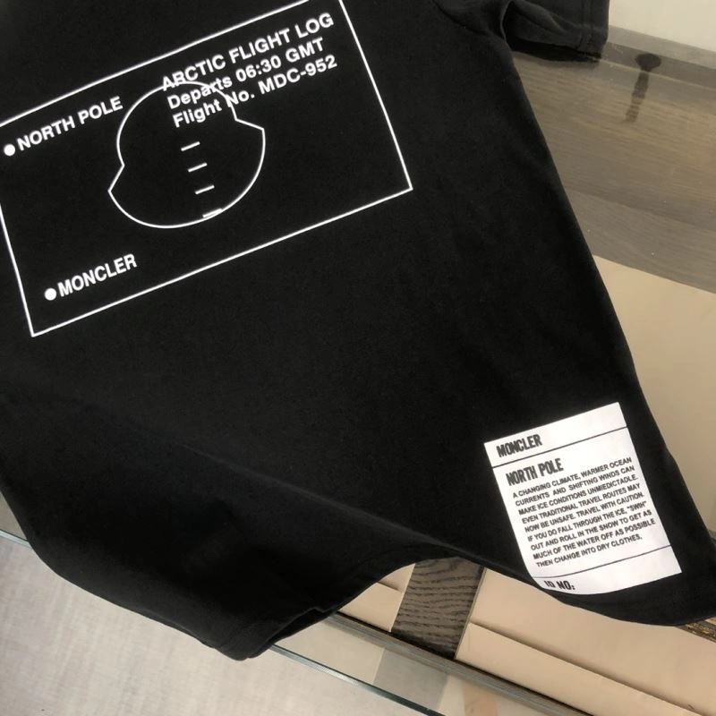 Moncler T-Shirts WaterResistant 142860