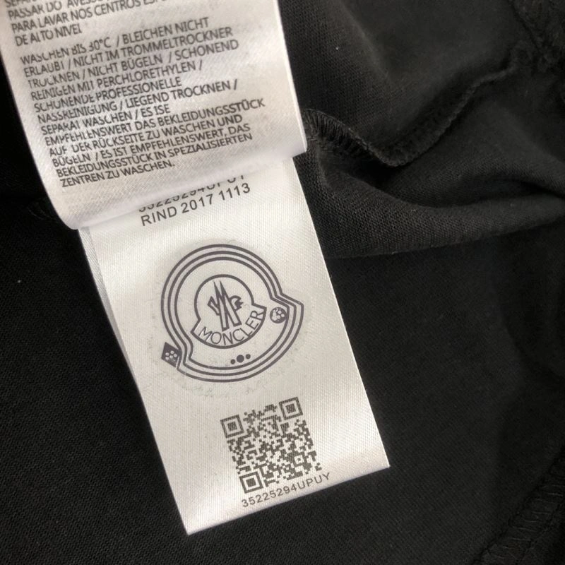 Moncler T-Shirts WaterResistant 142860