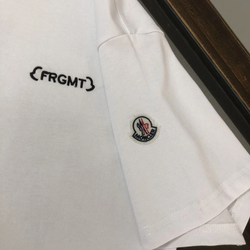 Versatile Moncler T-Shirts 142883