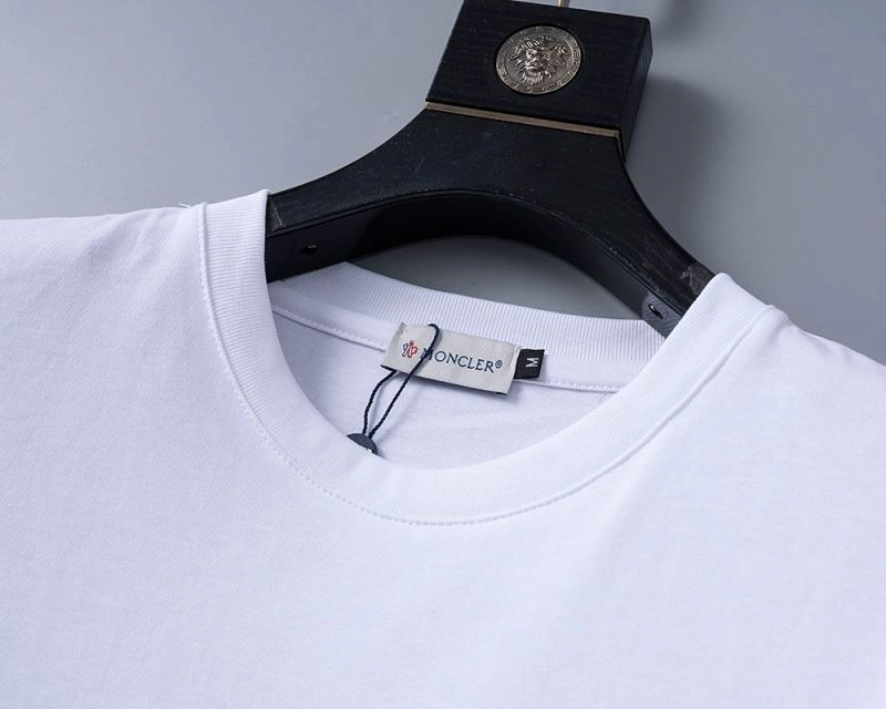 RelaxedFit Moncler T-Shirts 143769