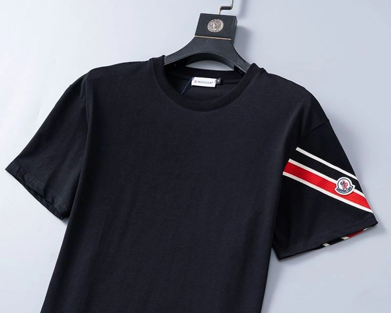 RelaxedFit Moncler T-Shirts 143769