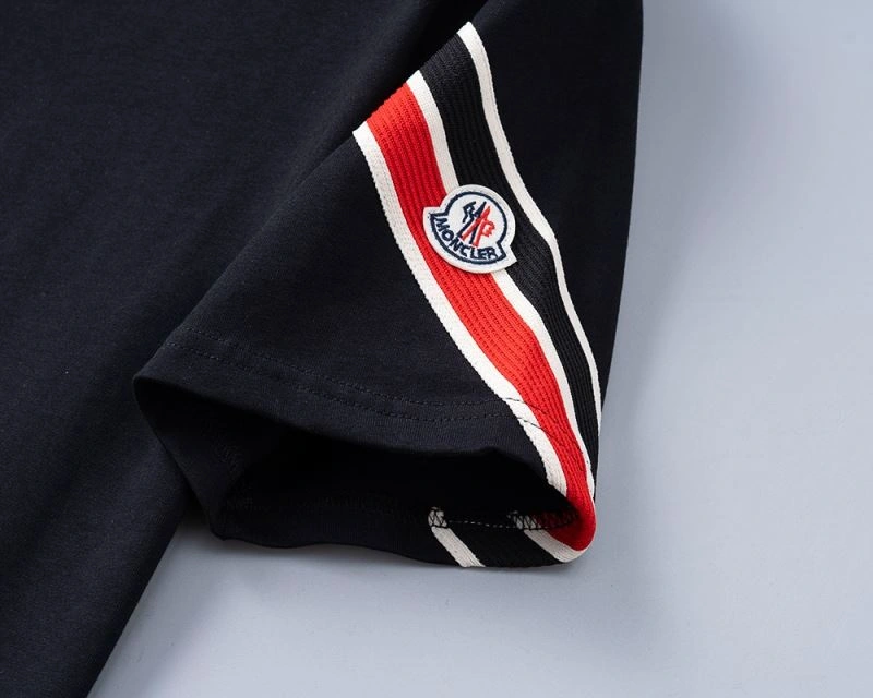 RelaxedFit Moncler T-Shirts 143769