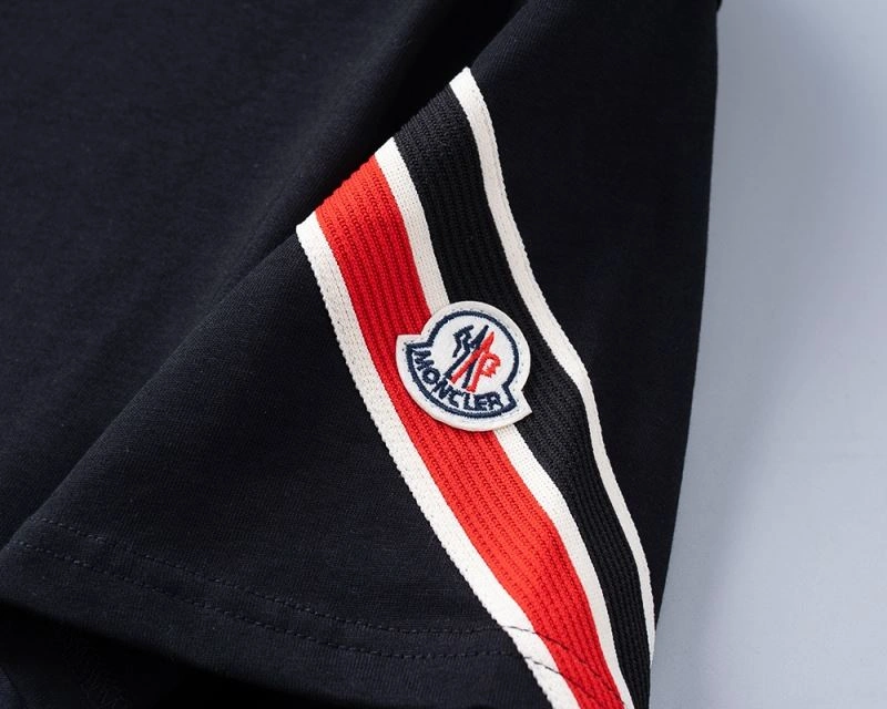 RelaxedFit Moncler T-Shirts 143769