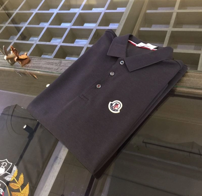 Moncler T-Shirts Neat 142320