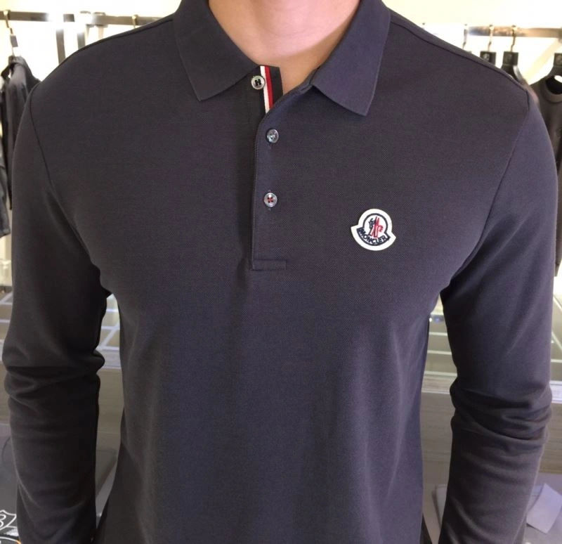 Moncler T-Shirts Neat 142320