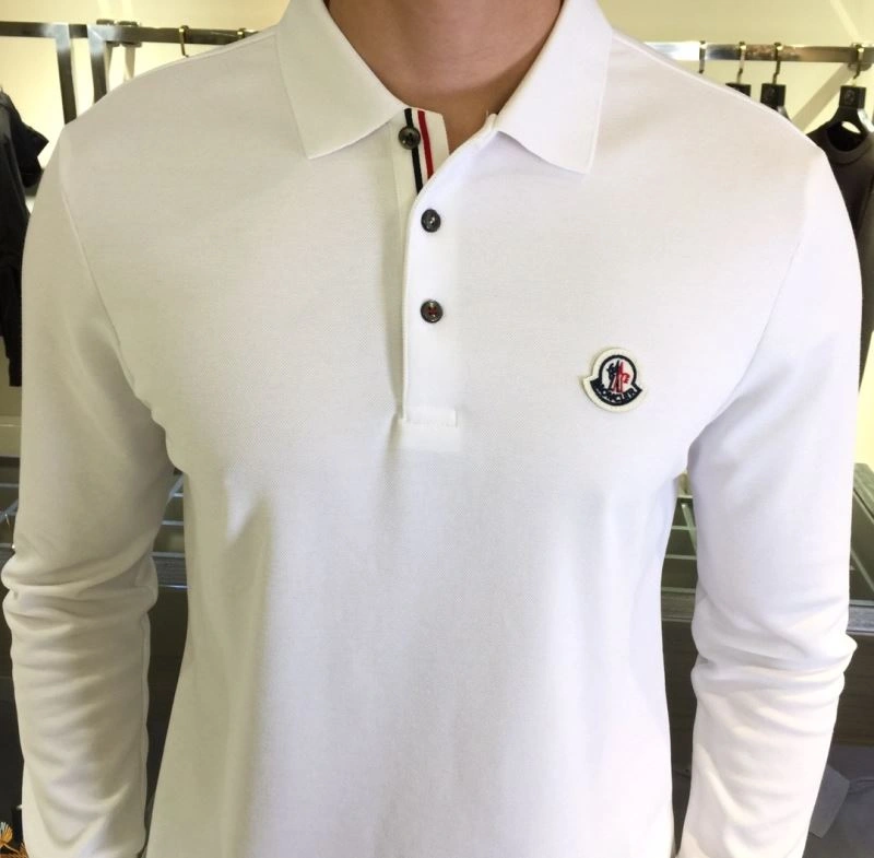 Moncler T-Shirts Breathable 142324