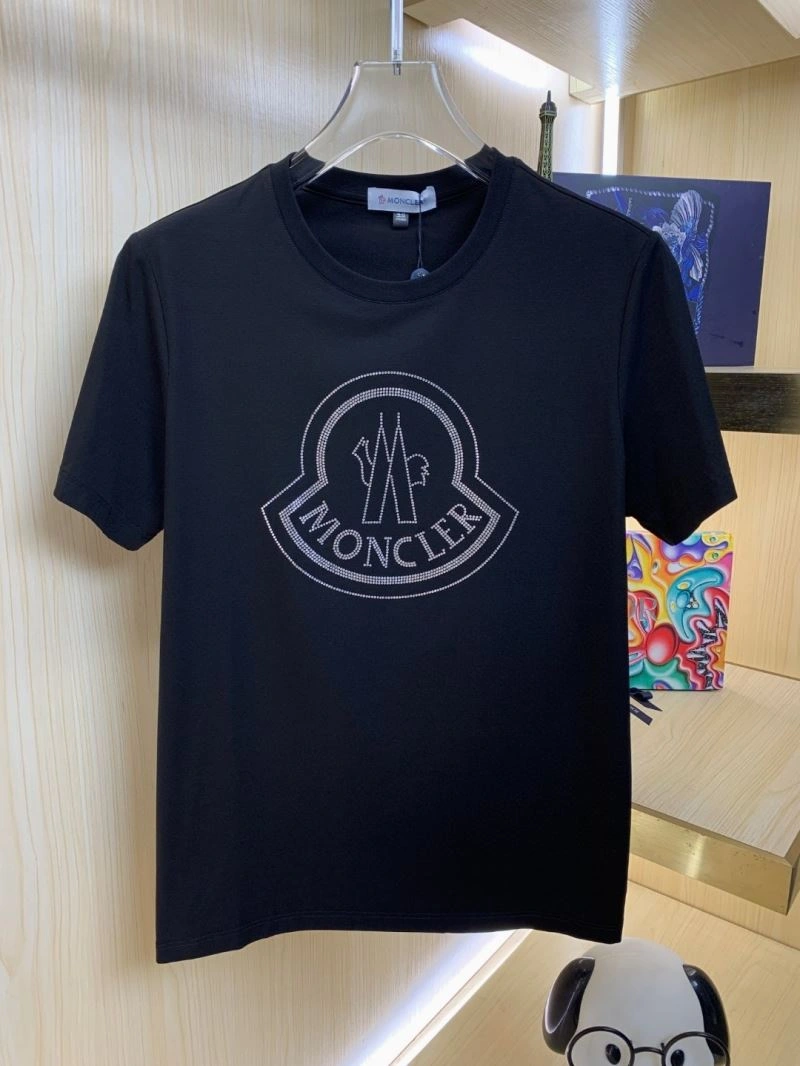 Moncler T-Shirts Vibrant 142316