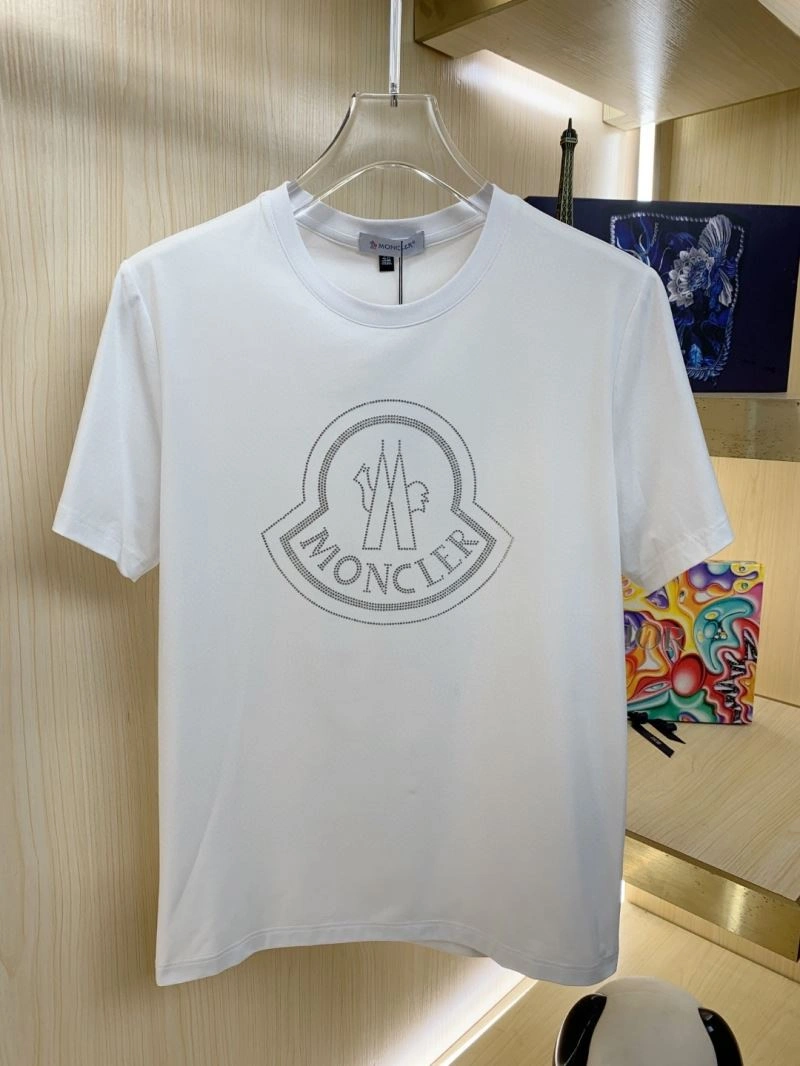 Moncler T-Shirts Vibrant 142316