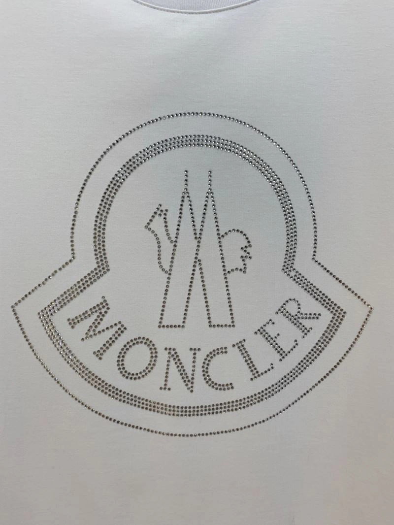Moncler T-Shirts Vibrant 142316