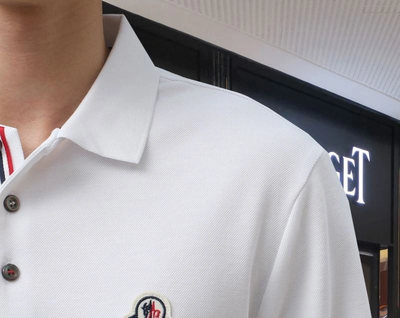 Snug Moncler T-Shirts 142317