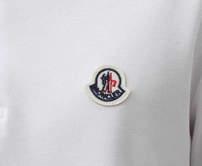 Snug Moncler T-Shirts 142317