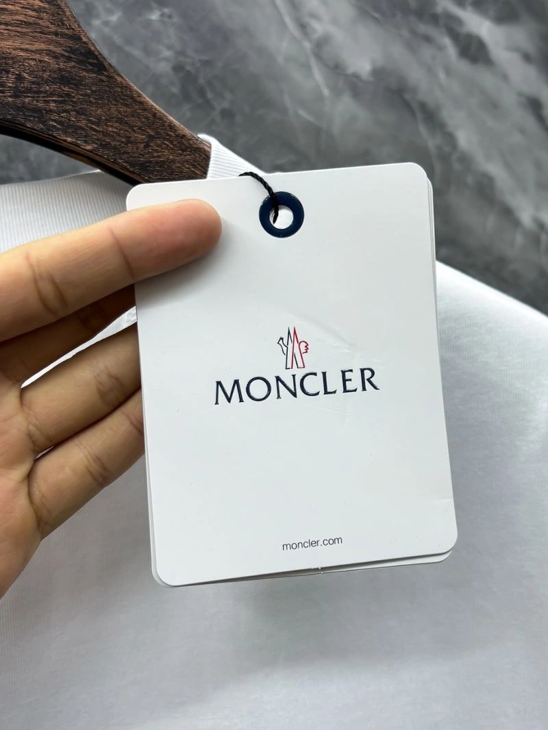 Moncler T-Shirts OnTrend 142310