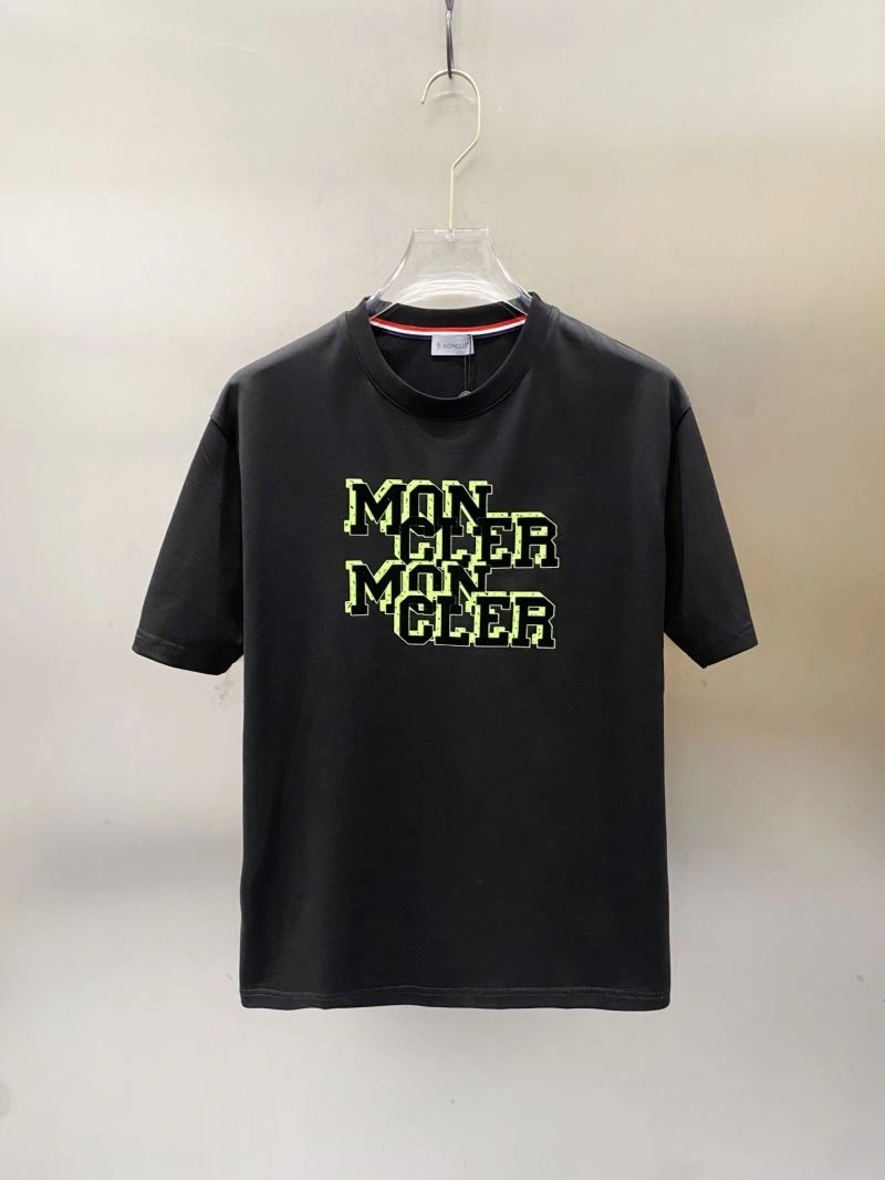 Moncler T-Shirts TravelReady 142296