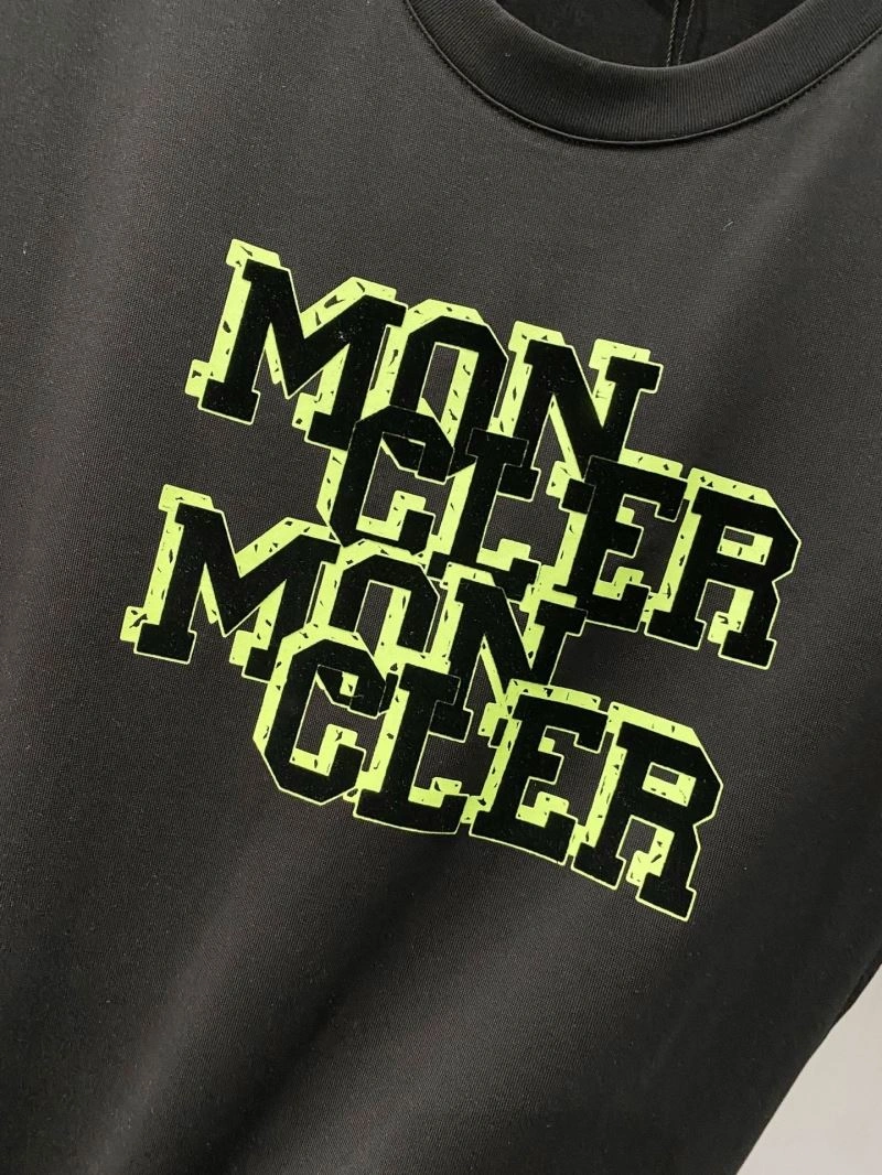 Moncler T-Shirts TravelReady 142296