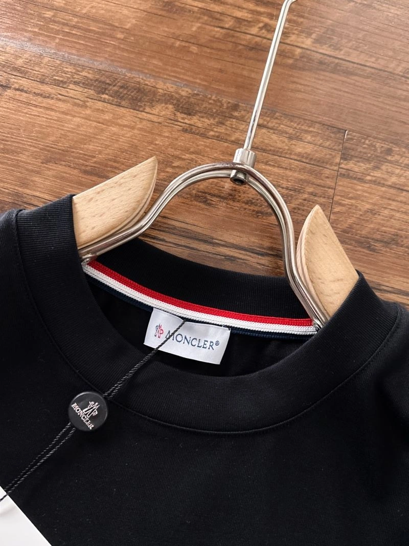 Efficient Moncler T-Shirts 142356
