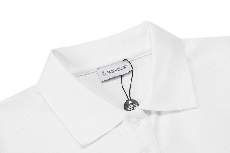 Moncler T-Shirts Soft 142304