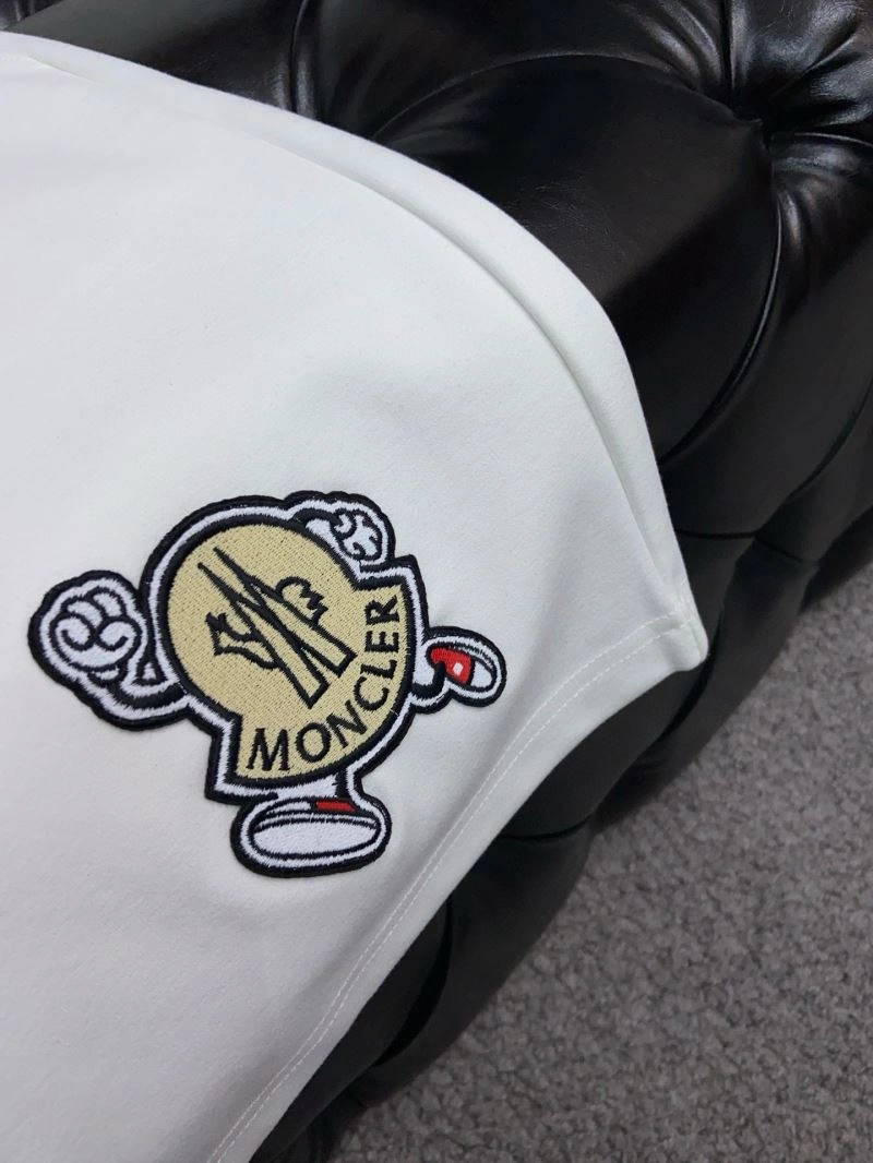 Moncler T-Shirts Chic 142243
