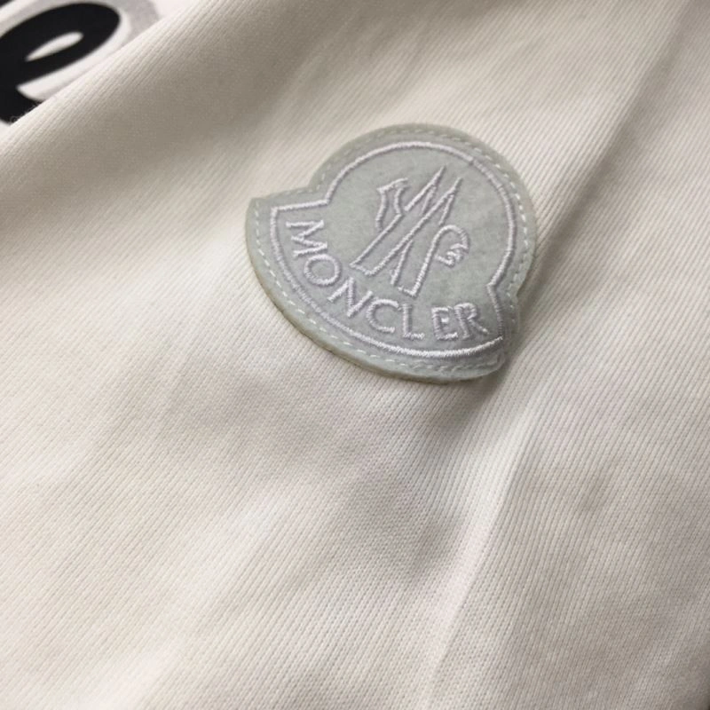 Supportive Moncler T-Shirts 142266