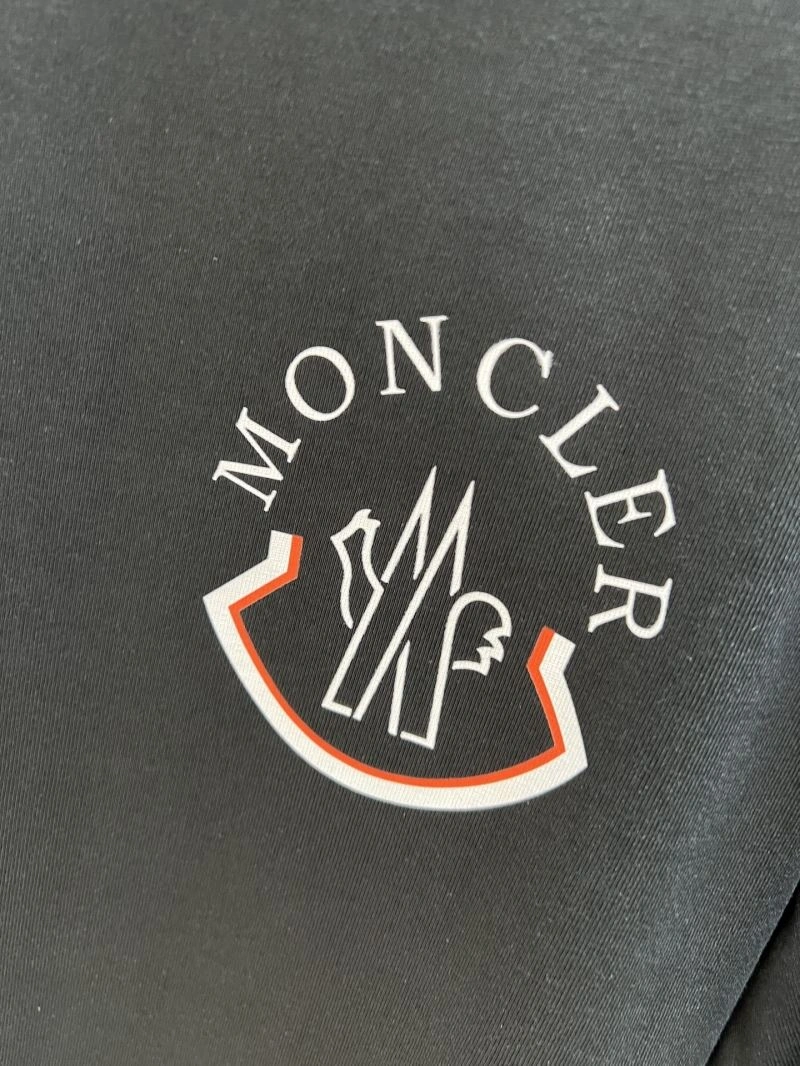 Moncler T-Shirts Stretchable 142263