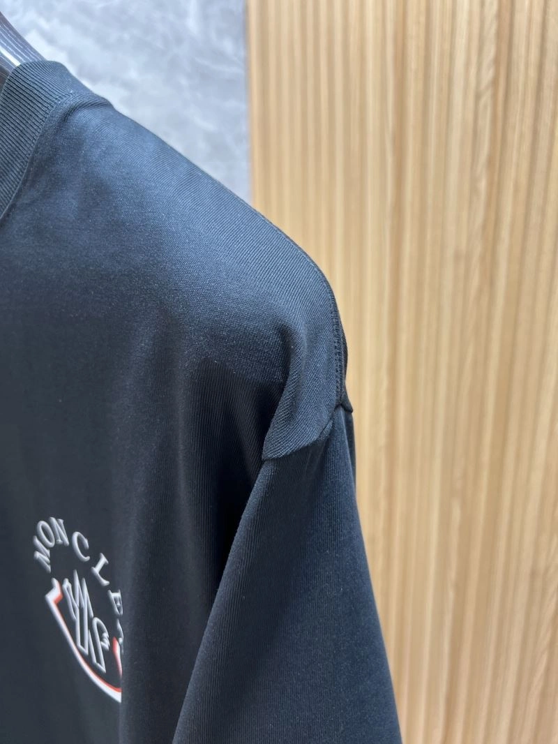 Moncler T-Shirts Stretchable 142263