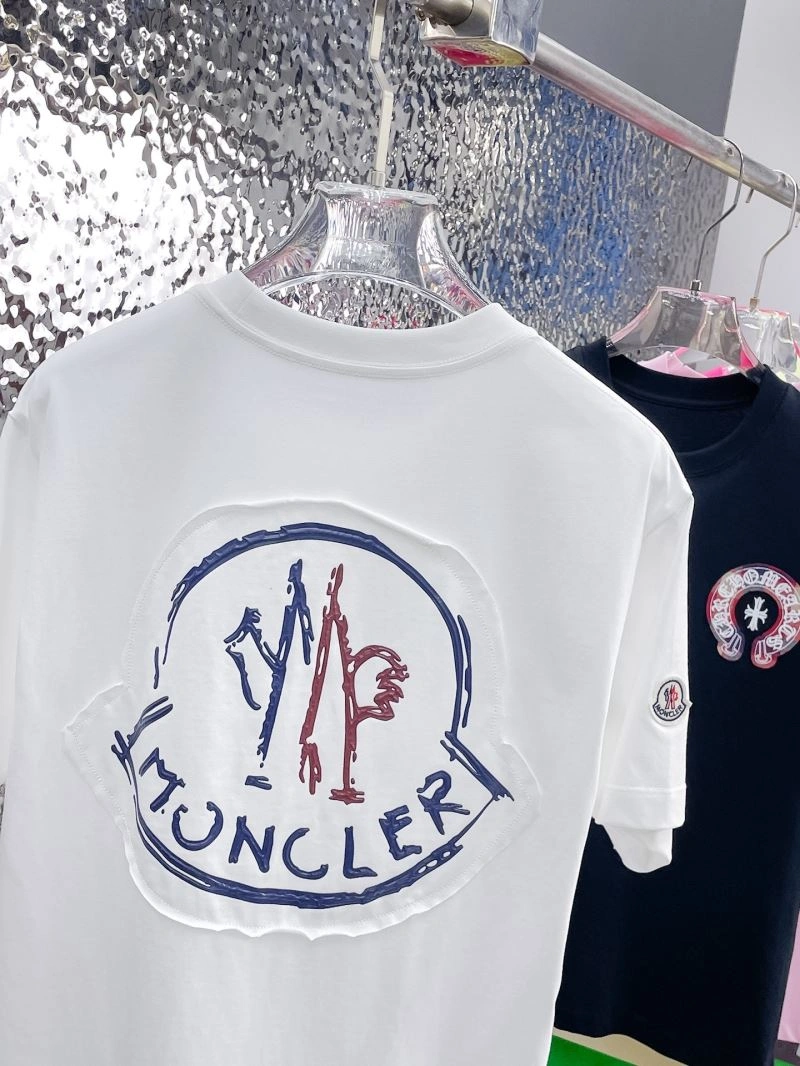 Bold Moncler T-Shirts 142241