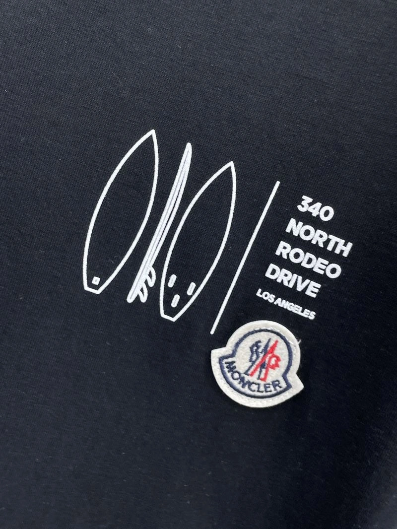 Moncler T-Shirts Durable 142247