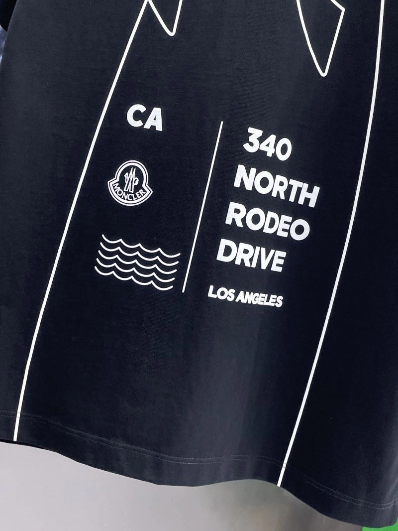 Moncler T-Shirts Durable 142247