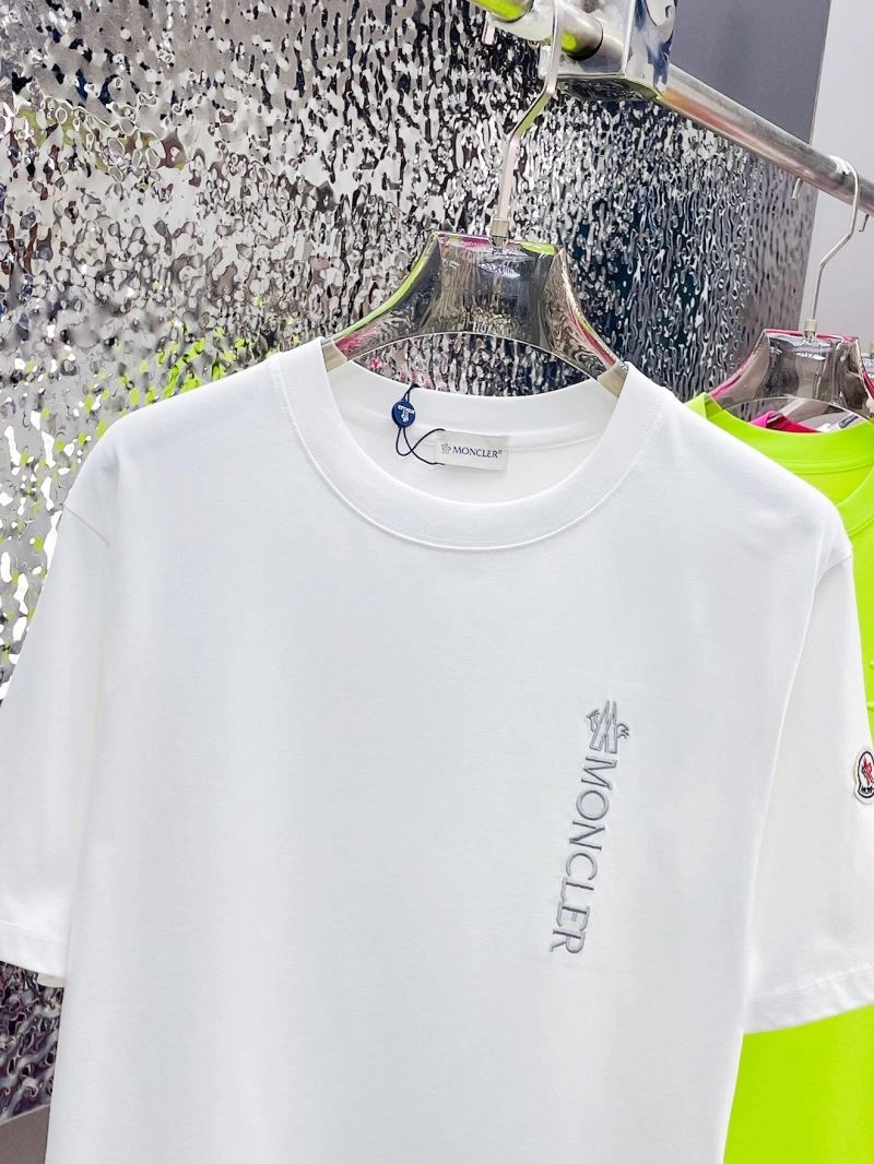 ComfortFit Moncler T-Shirts 142249
