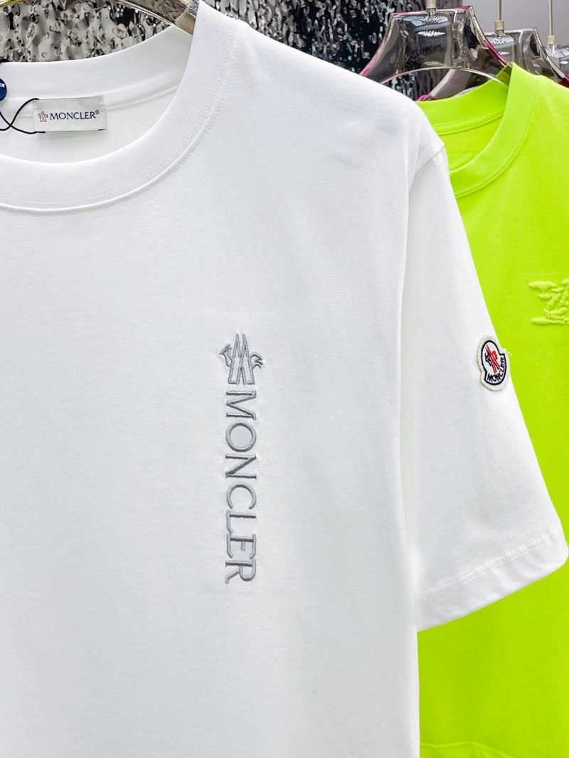 ComfortFit Moncler T-Shirts 142249
