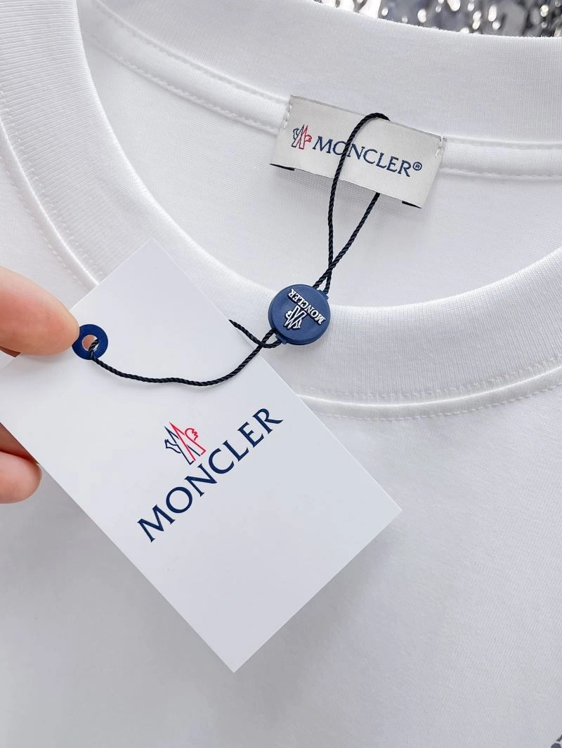 Moncler T-Shirts Packable 142268