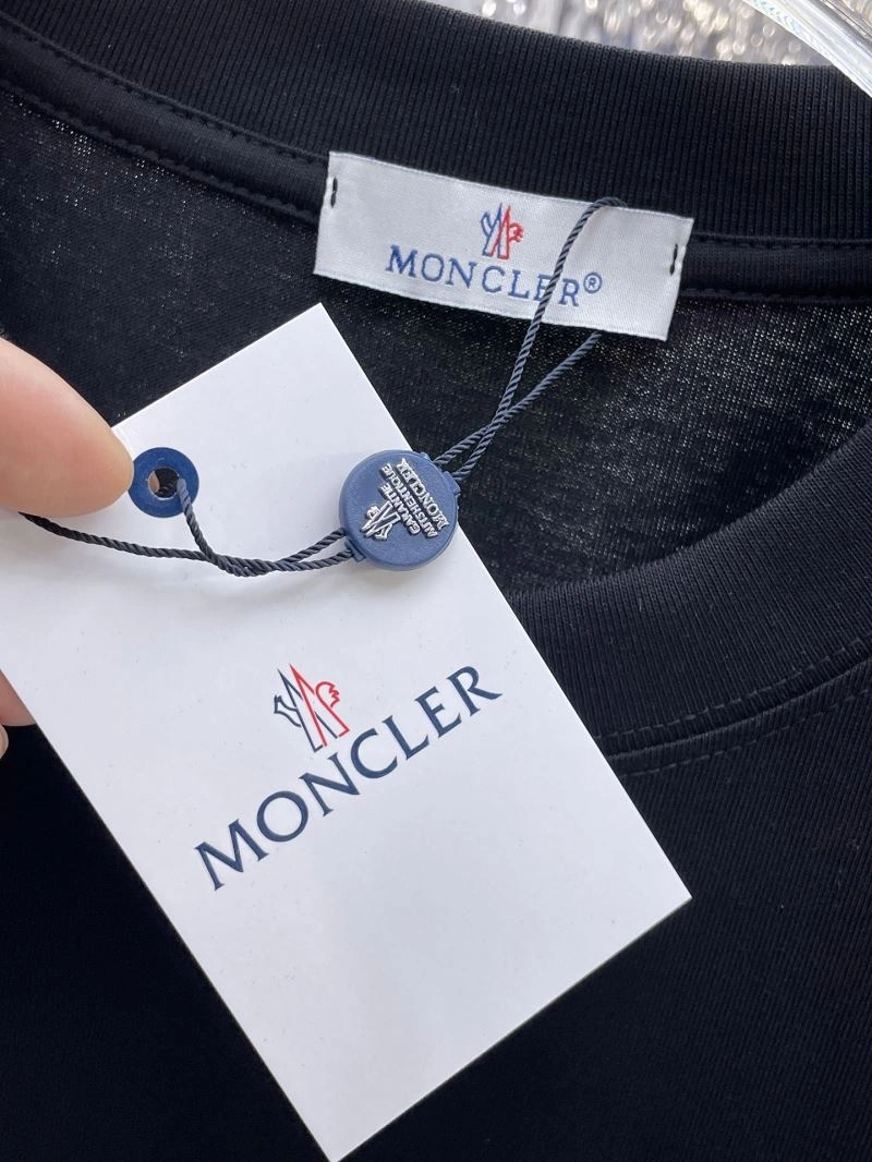 Moncler T-Shirts Chic 142238