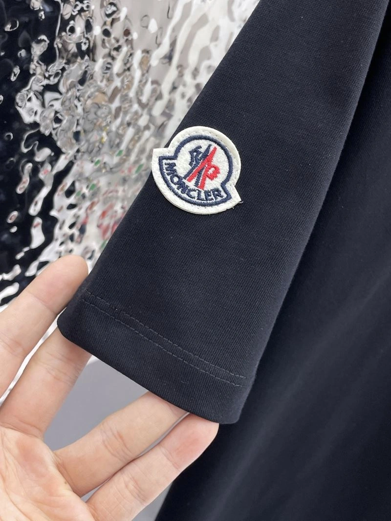 Moncler T-Shirts Chic 142238