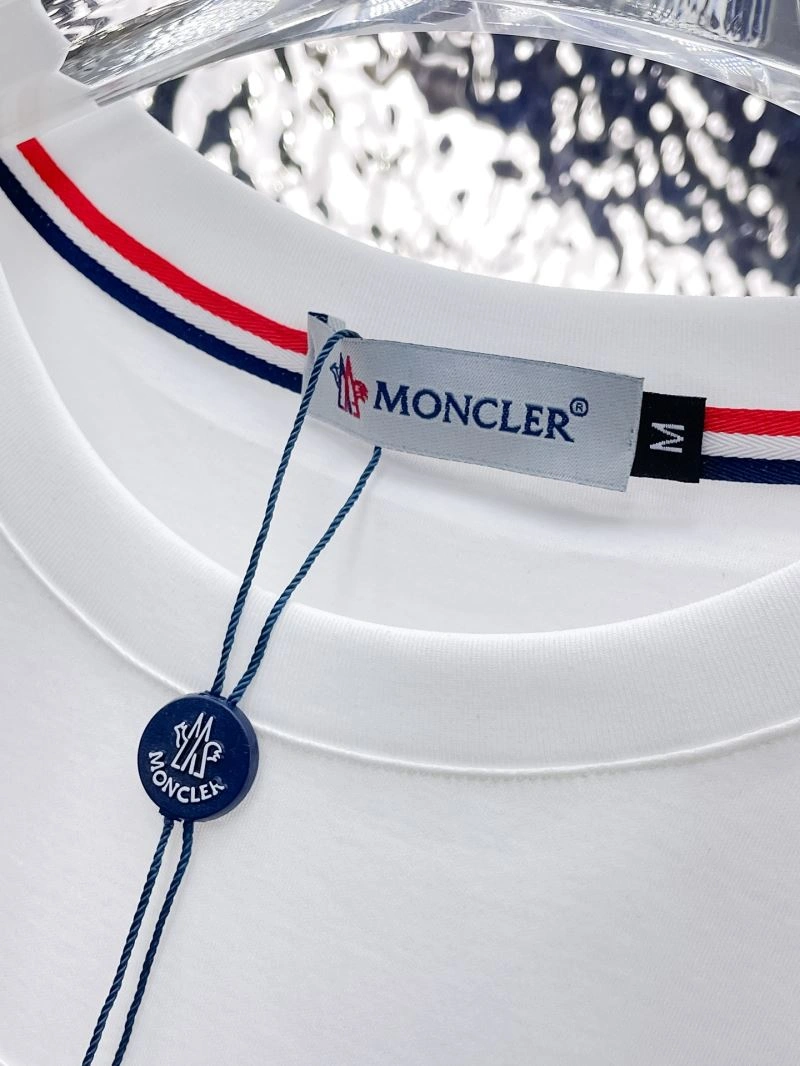 Stretchable Moncler T-Shirts 142252