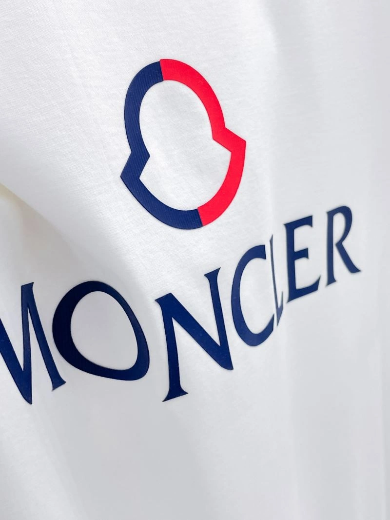 Stretchable Moncler T-Shirts 142252
