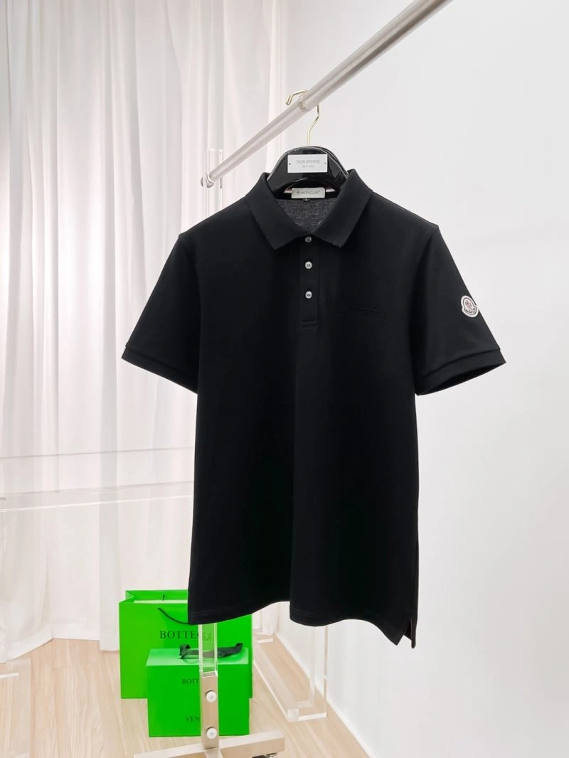 Tailored Moncler T-Shirts 142237