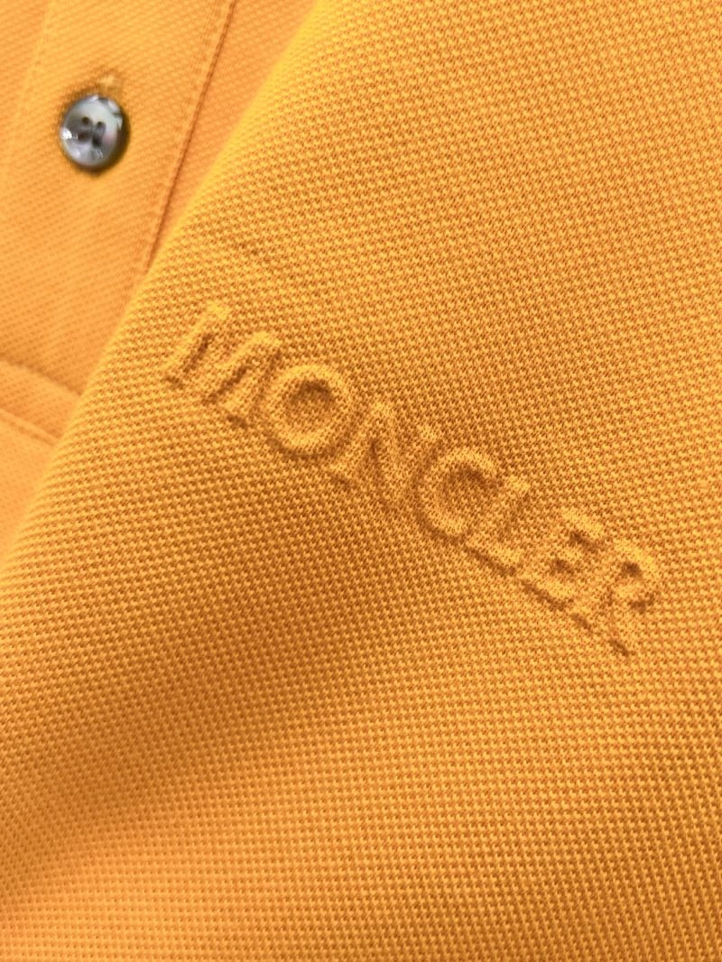 TechFriendly Moncler T-Shirts 142233