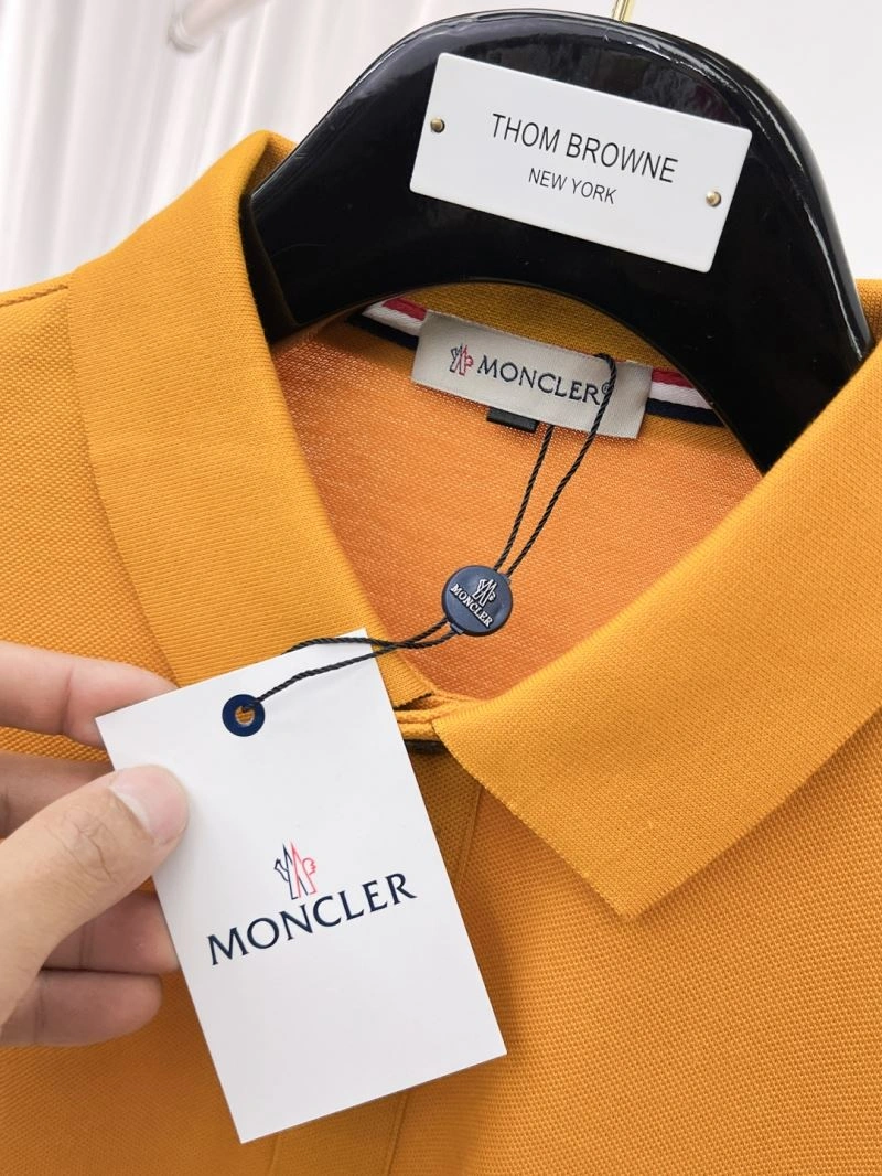 TechFriendly Moncler T-Shirts 142233