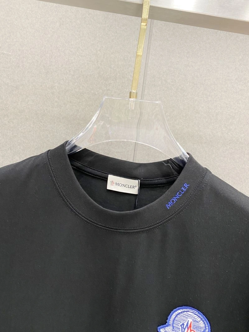 Compact Moncler T-Shirts 142231