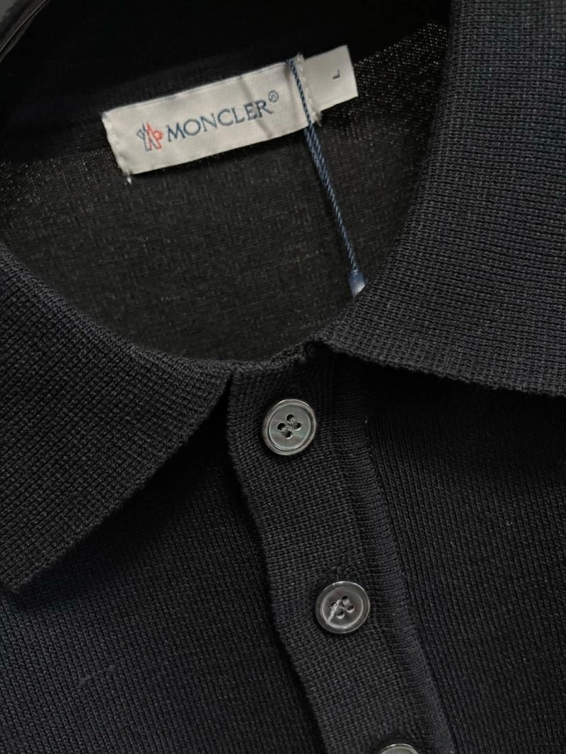 Moncler T-Shirts SmoothTexture 142218