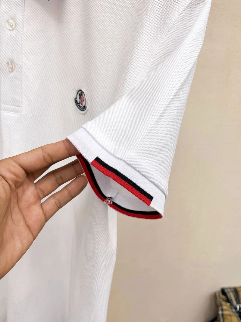 Lightweight Moncler T-Shirts 142220